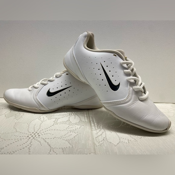 Nike Shoes Nike Womens Sideline Iii White Cheer Sneakers Poshmark